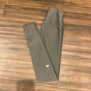 ALO leggings